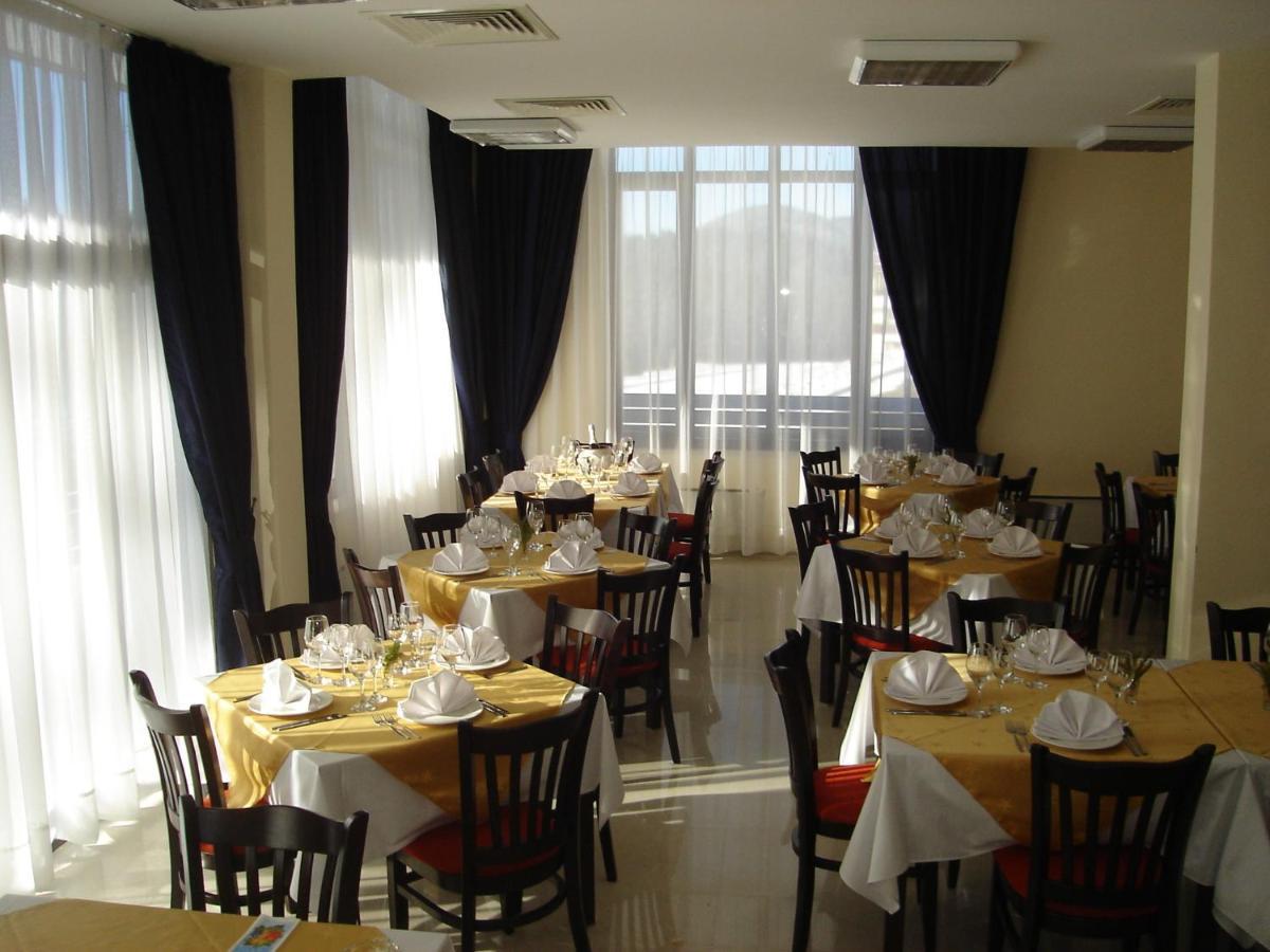 Nice Hotel Pamporowo Exterior foto