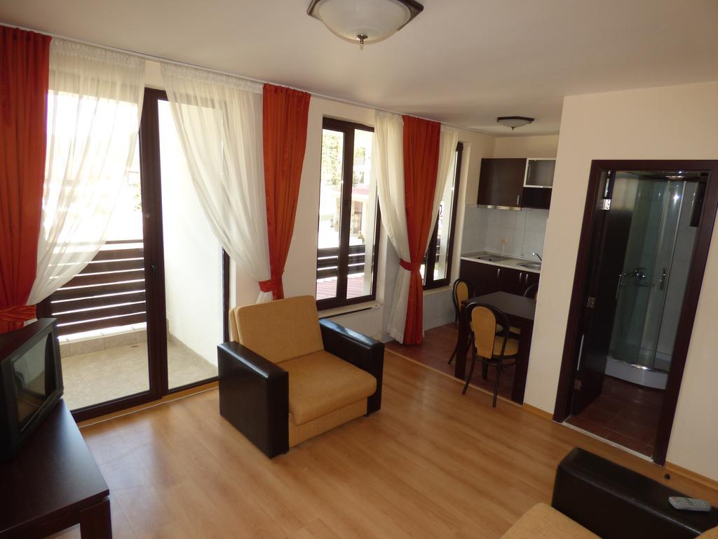 Nice Hotel Pamporowo Exterior foto